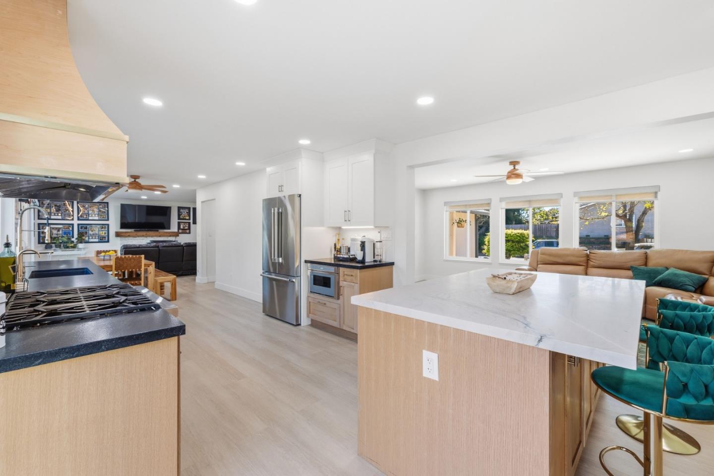 Detail Gallery Image 15 of 45 For 713 Carignane Dr, Gilroy,  CA 95020 - 4 Beds | 2/1 Baths