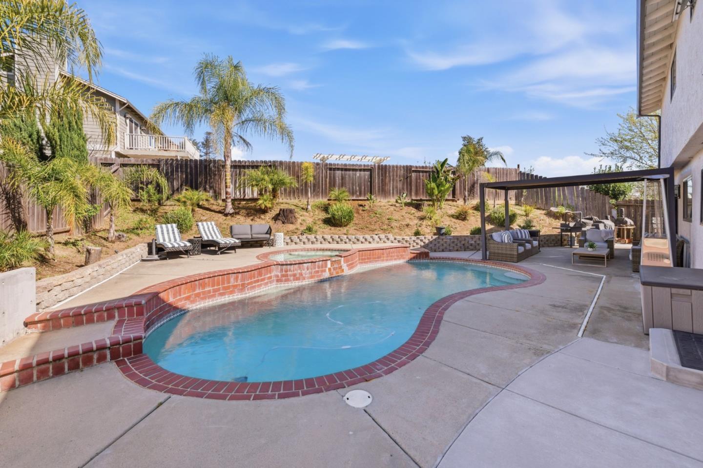 Detail Gallery Image 36 of 45 For 713 Carignane Dr, Gilroy,  CA 95020 - 4 Beds | 2/1 Baths