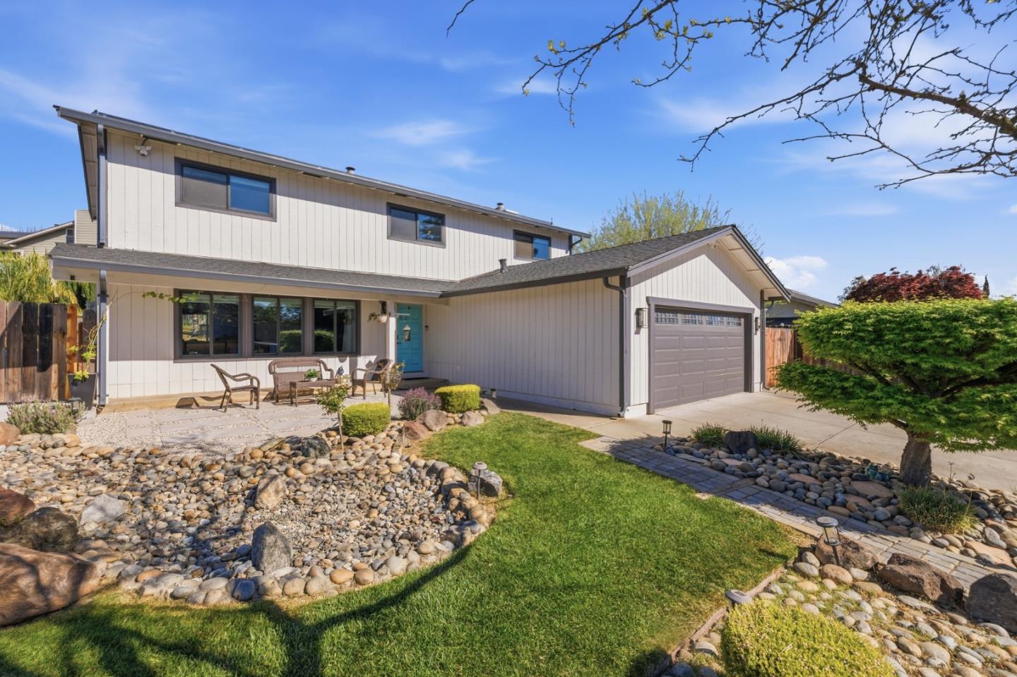 Detail Gallery Image 4 of 45 For 713 Carignane Dr, Gilroy,  CA 95020 - 4 Beds | 2/1 Baths