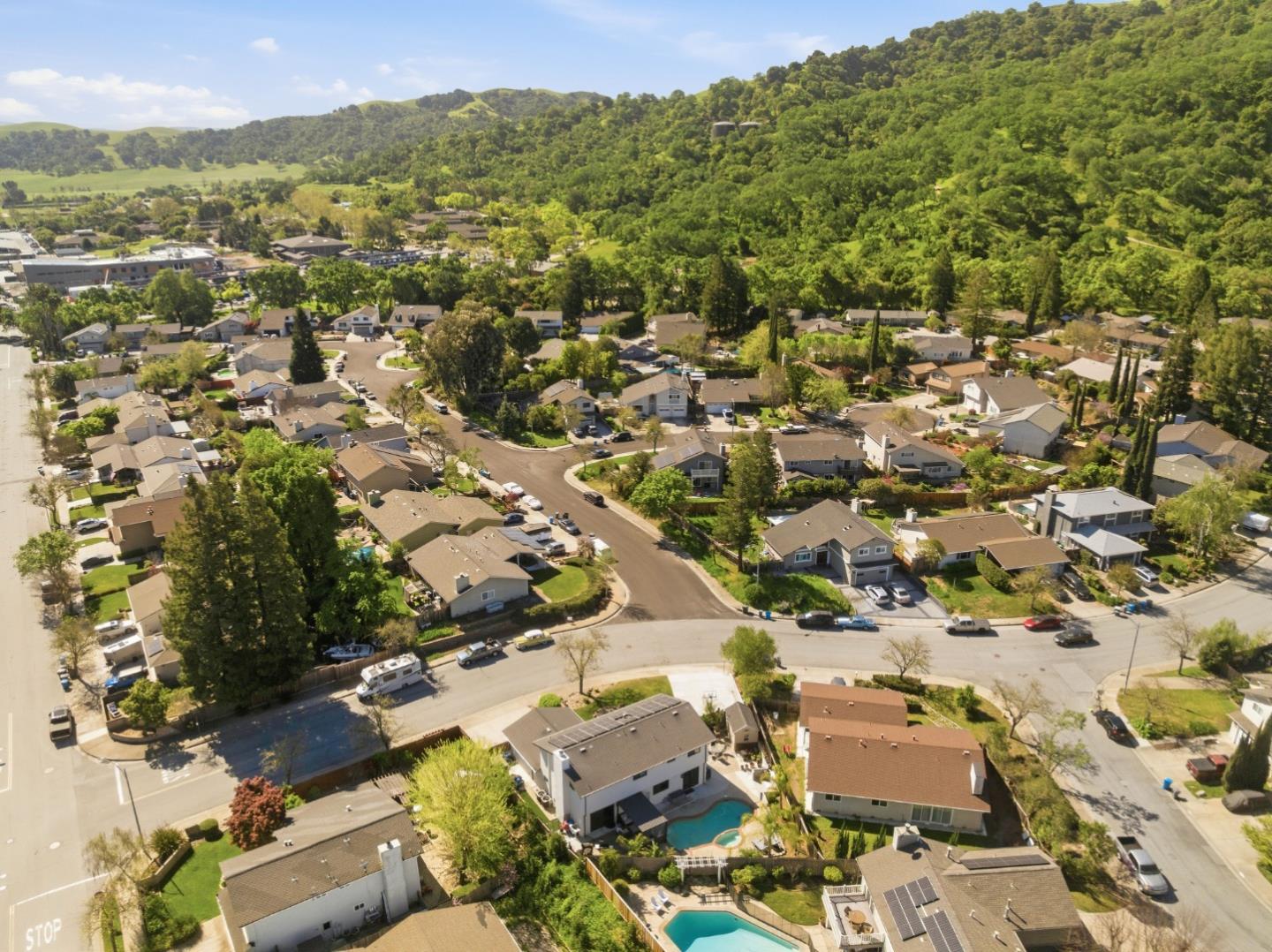 Detail Gallery Image 43 of 45 For 713 Carignane Dr, Gilroy,  CA 95020 - 4 Beds | 2/1 Baths