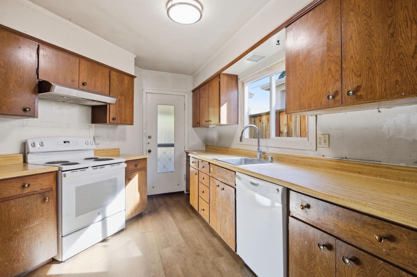 601 Palmer Lane, Menlo Park, CA, 94025