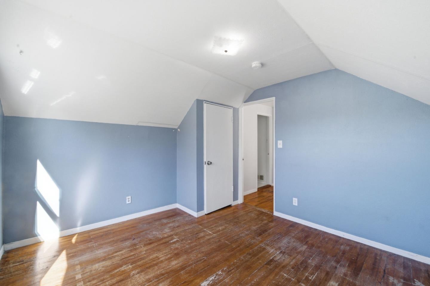 Detail Gallery Image 31 of 41 For 601 Palmer Ln, Menlo Park,  CA 94025 - 4 Beds | 2 Baths