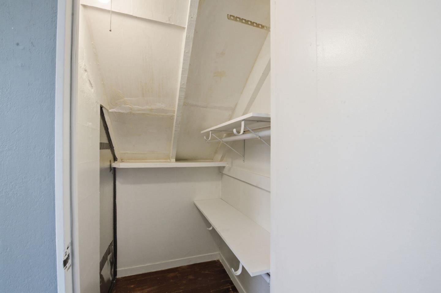 Detail Gallery Image 32 of 41 For 601 Palmer Ln, Menlo Park,  CA 94025 - 4 Beds | 2 Baths