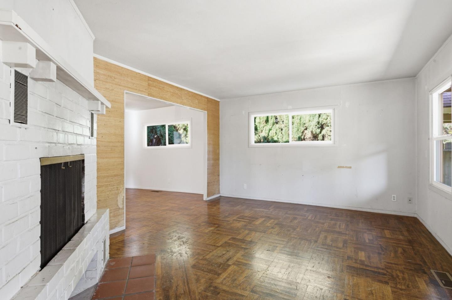 Detail Gallery Image 7 of 41 For 601 Palmer Ln, Menlo Park,  CA 94025 - 4 Beds | 2 Baths