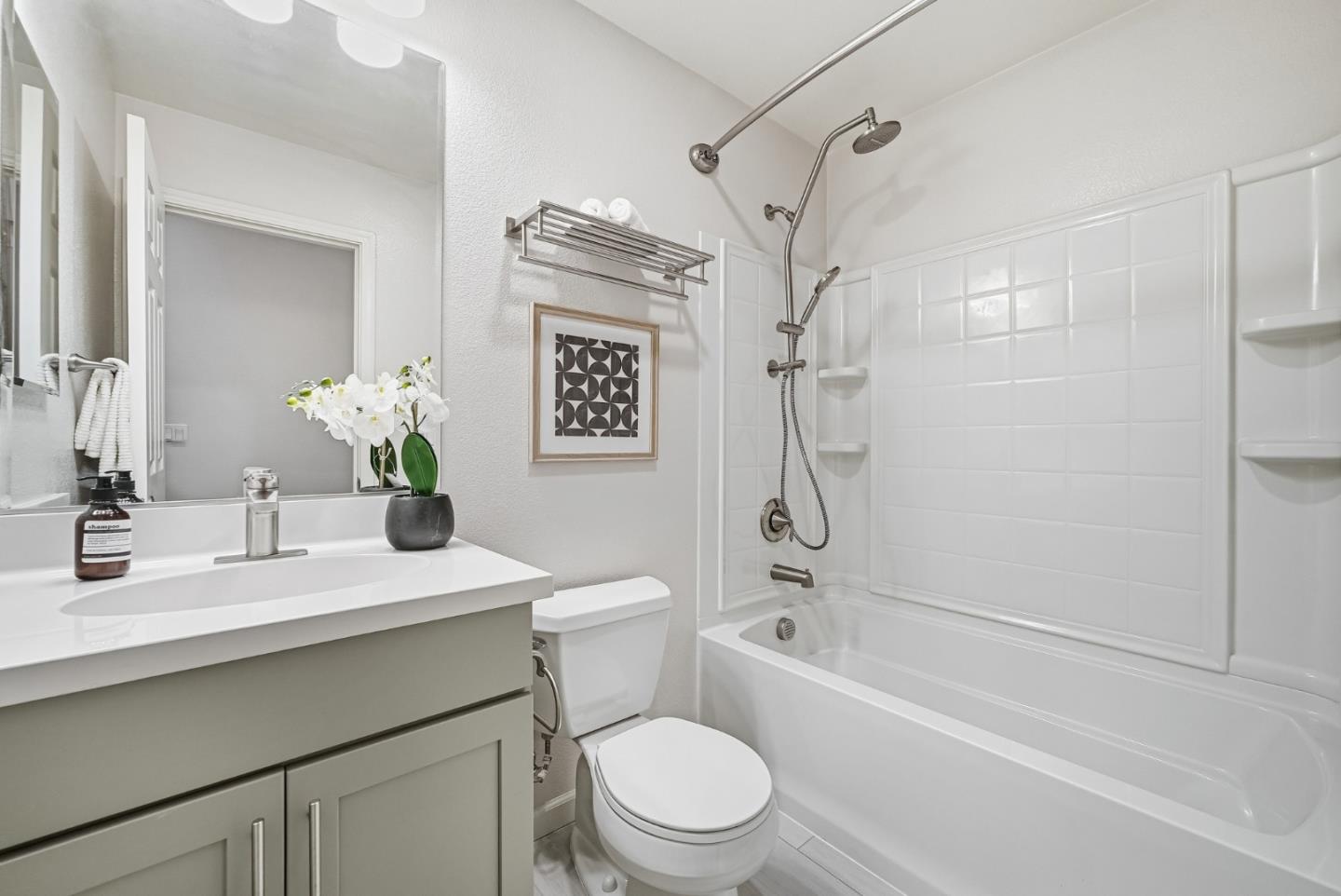 Detail Gallery Image 15 of 44 For 1573 De Rome Dr #1,  San Jose,  CA 95131 - 4 Beds | 3/1 Baths