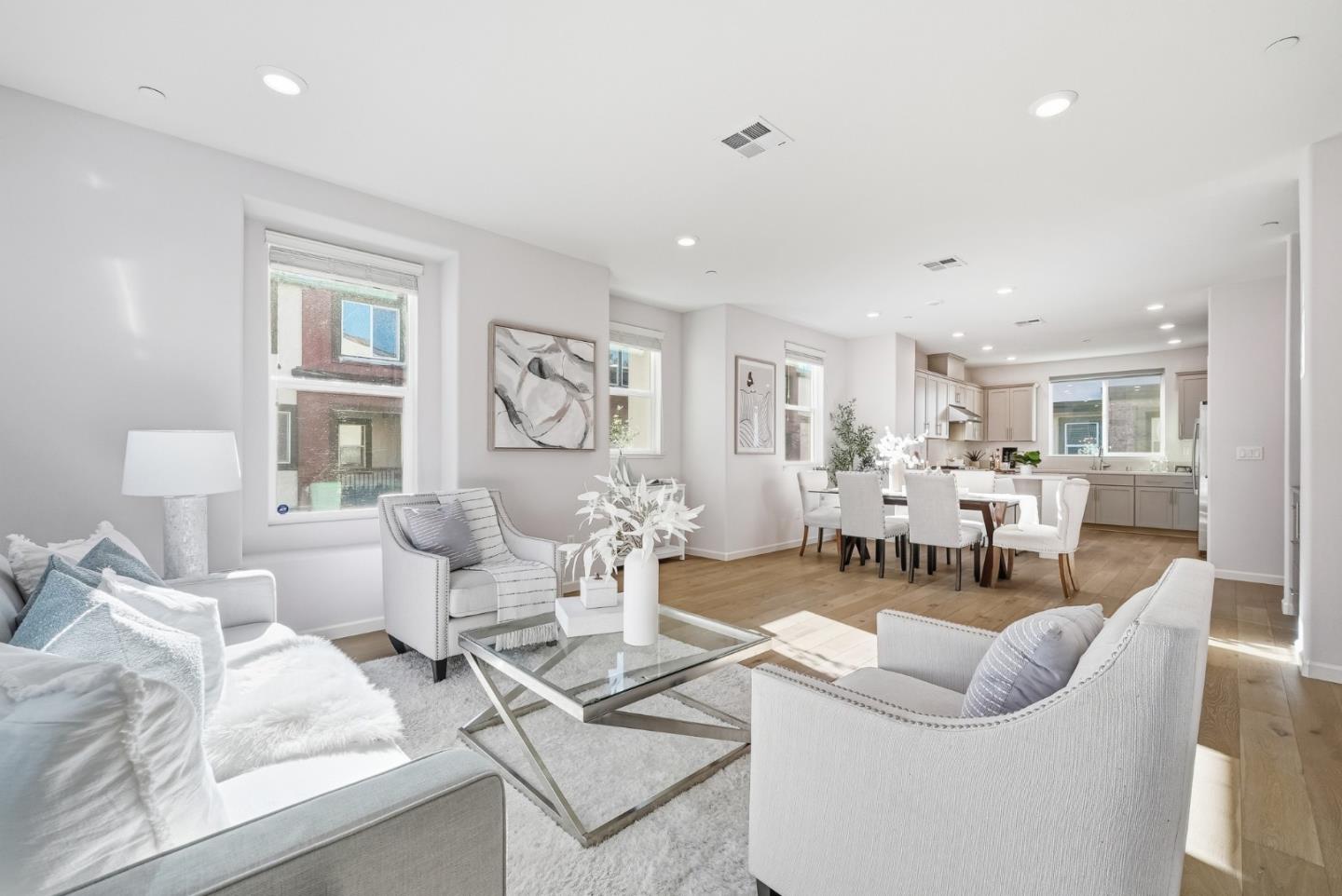 Detail Gallery Image 18 of 44 For 1573 De Rome Dr #1,  San Jose,  CA 95131 - 4 Beds | 3/1 Baths