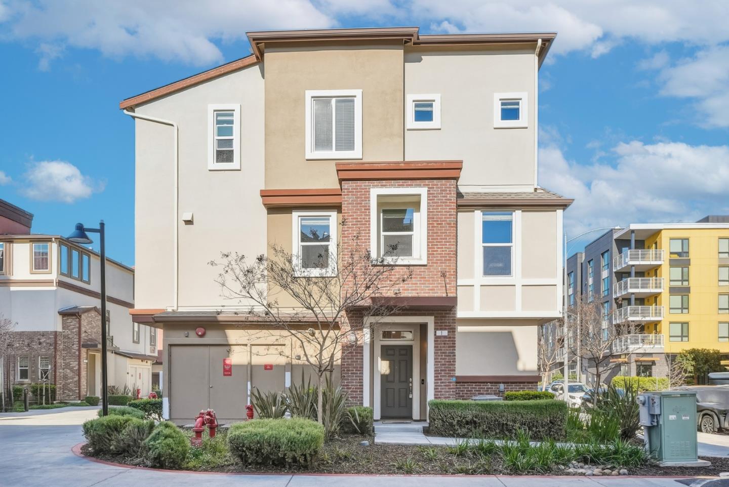 Detail Gallery Image 35 of 44 For 1573 De Rome Dr #1,  San Jose,  CA 95131 - 4 Beds | 3/1 Baths