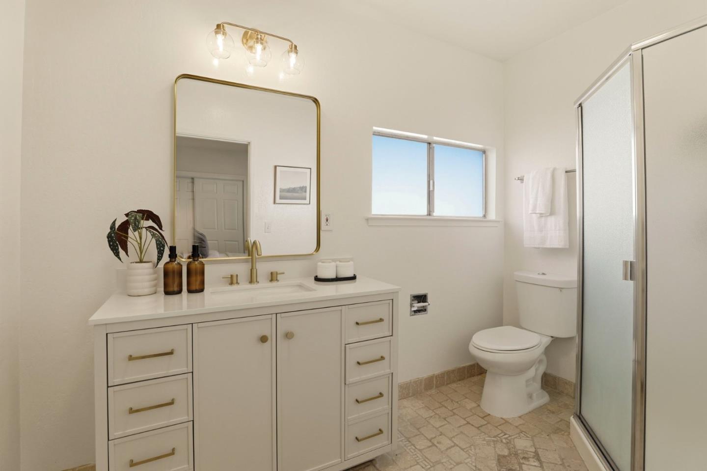 Detail Gallery Image 20 of 26 For 1017 Henderson Ave, Menlo Park,  CA 94025 - 3 Beds | 3 Baths