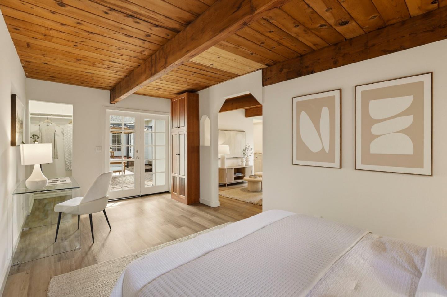 Detail Gallery Image 29 of 35 For 1017 Henderson Ave, Menlo Park,  CA 94025 - 3 Beds | 3 Baths