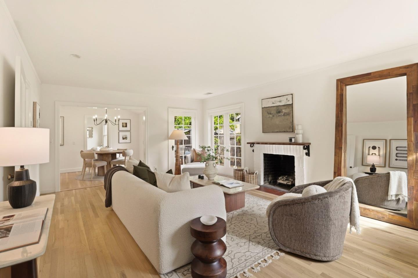 Detail Gallery Image 6 of 26 For 1017 Henderson Ave, Menlo Park,  CA 94025 - 3 Beds | 3 Baths