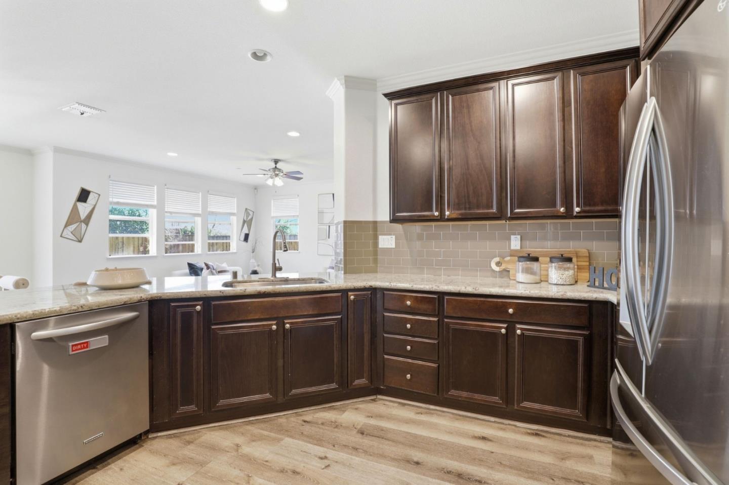 Detail Gallery Image 4 of 55 For 17050 Mimosa Dr, Morgan Hill,  CA 95037 - 4 Beds | 3/1 Baths