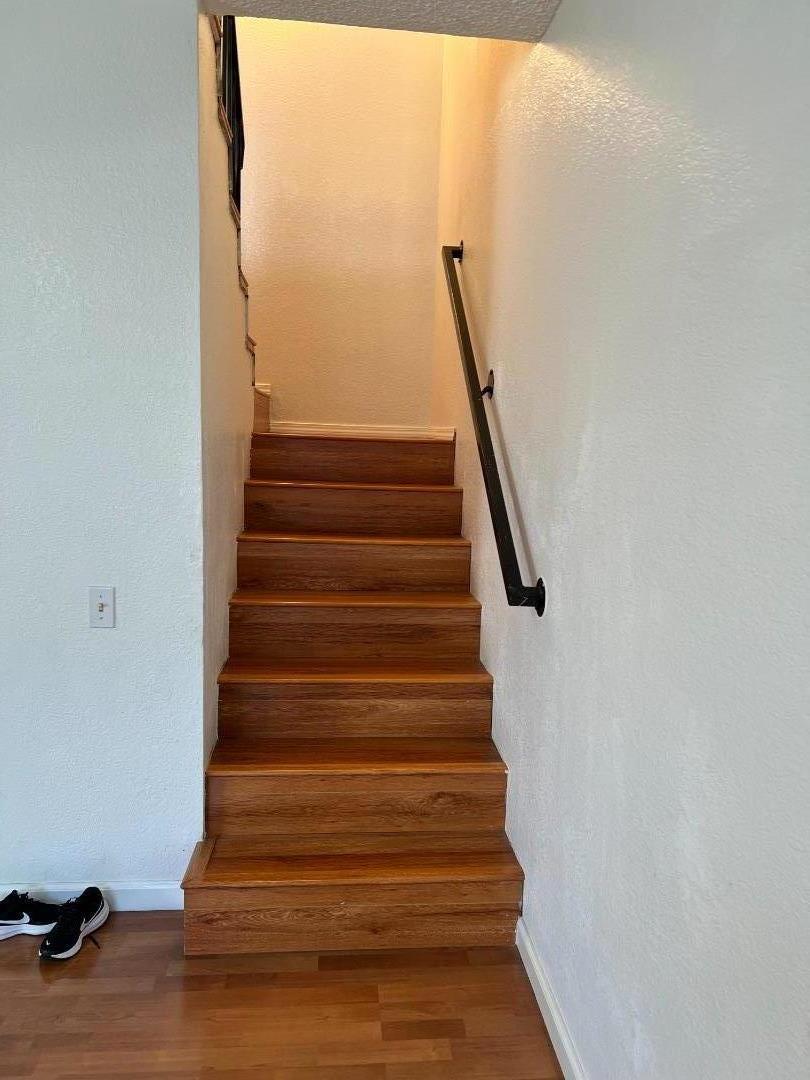 Detail Gallery Image 11 of 32 For 205 Kenbrook Cir, San Jose,  CA 95111 - 3 Beds | 1/1 Baths