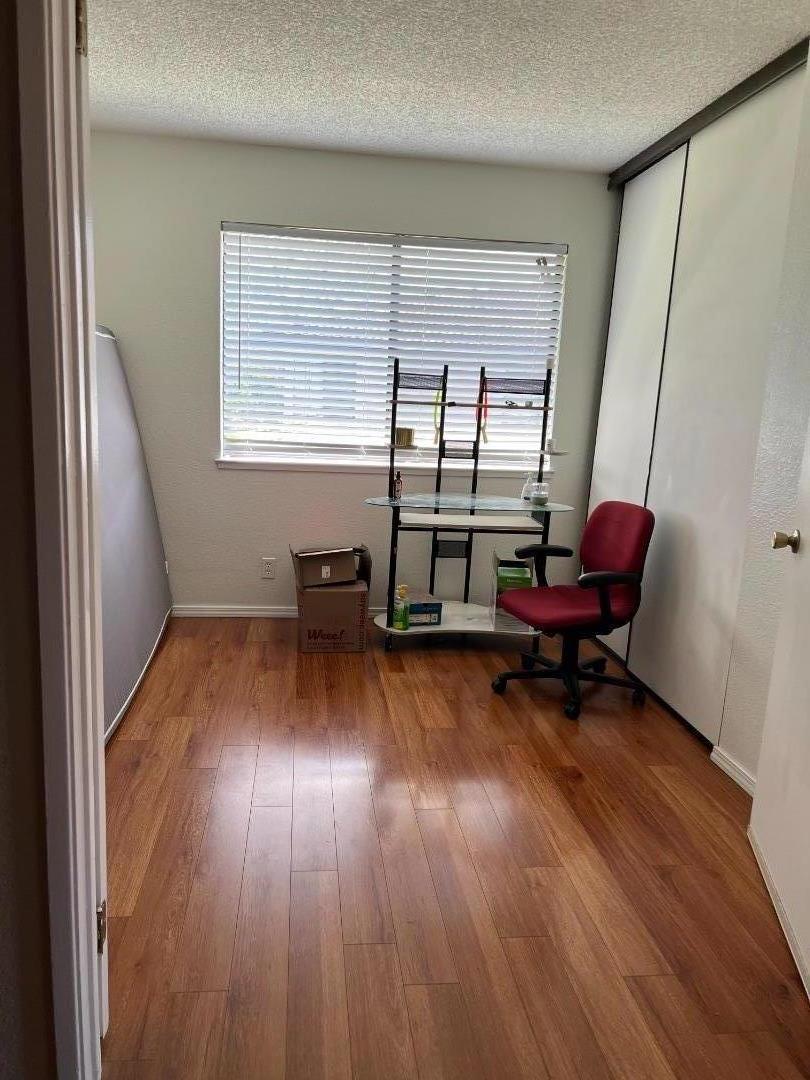 Detail Gallery Image 13 of 32 For 205 Kenbrook Cir, San Jose,  CA 95111 - 3 Beds | 1/1 Baths