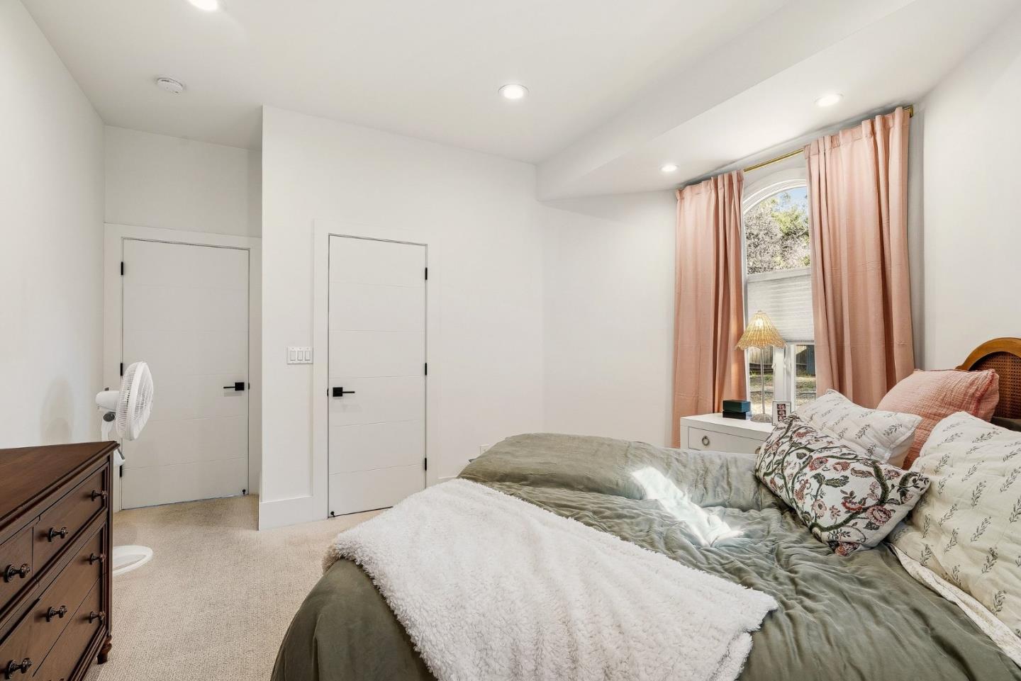 Detail Gallery Image 17 of 33 For 70 Paseo Hermoso, Salinas,  CA 93908 - 4 Beds | 3/1 Baths