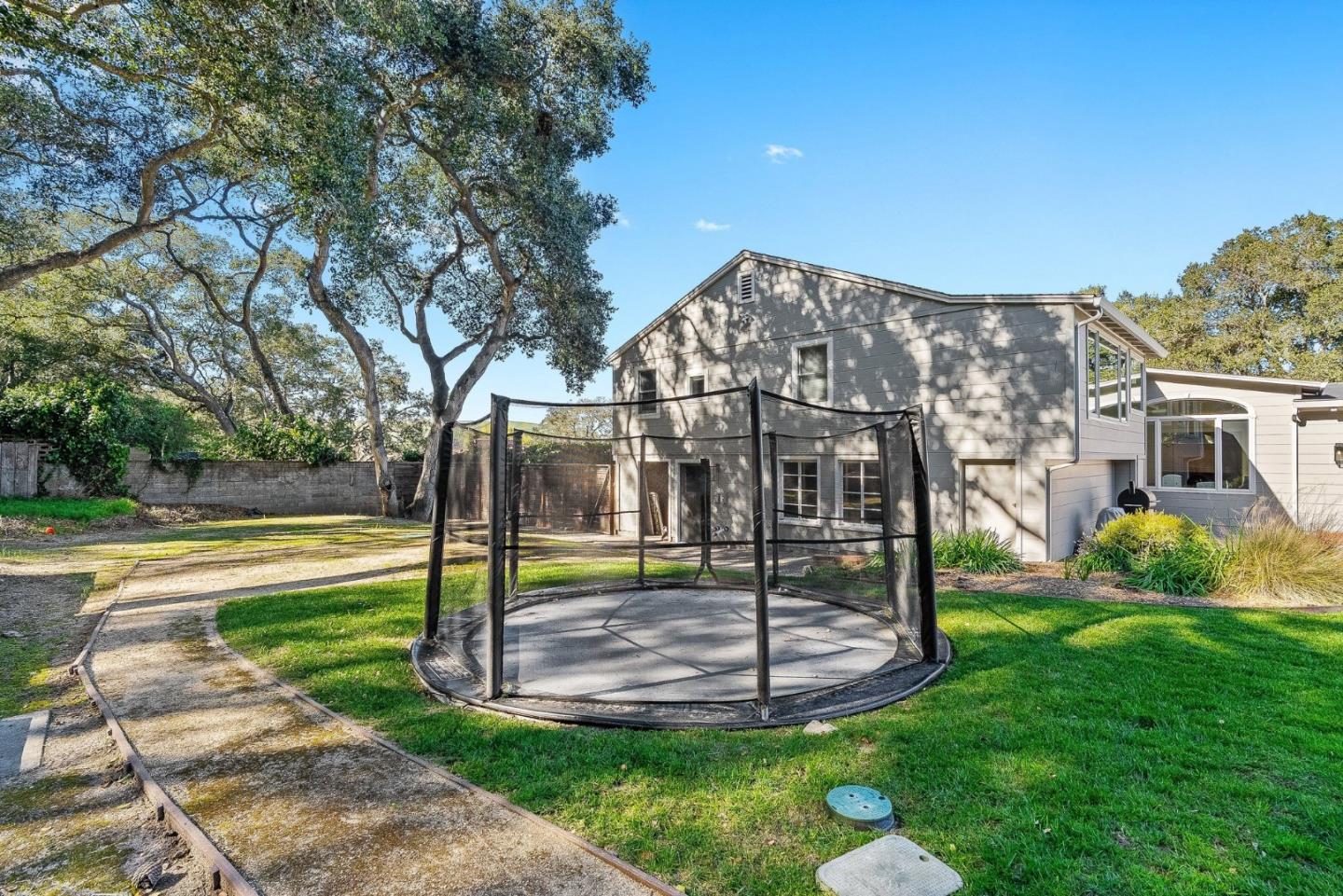 Detail Gallery Image 27 of 33 For 70 Paseo Hermoso, Salinas,  CA 93908 - 4 Beds | 3/1 Baths