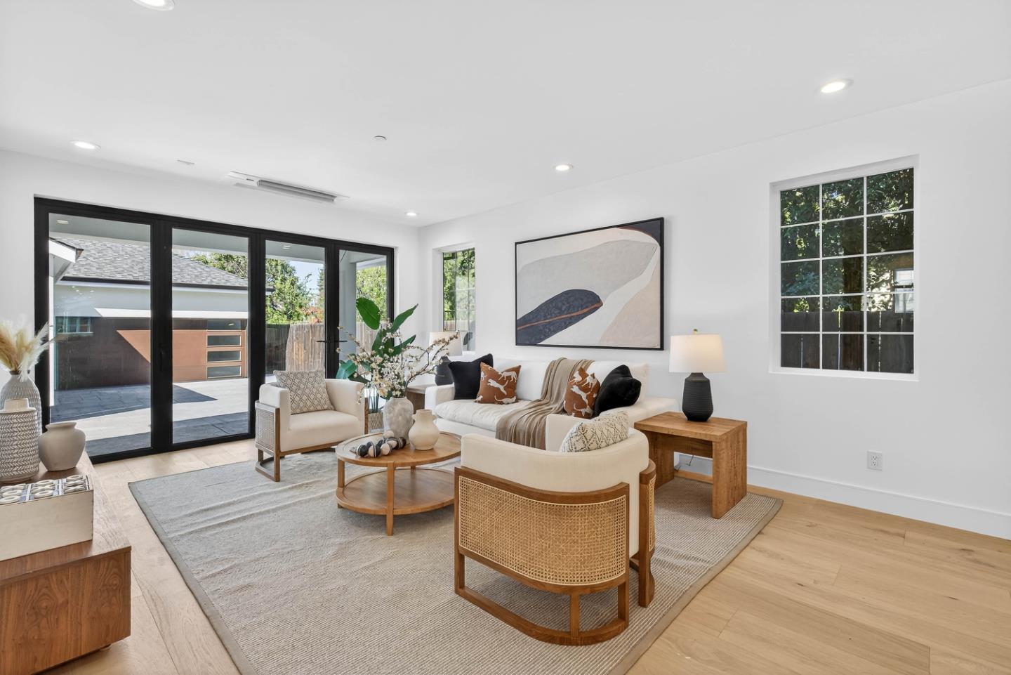 Detail Gallery Image 6 of 39 For 1317 Hester Ave, San Jose,  CA 95126 - 5 Beds | 5 Baths