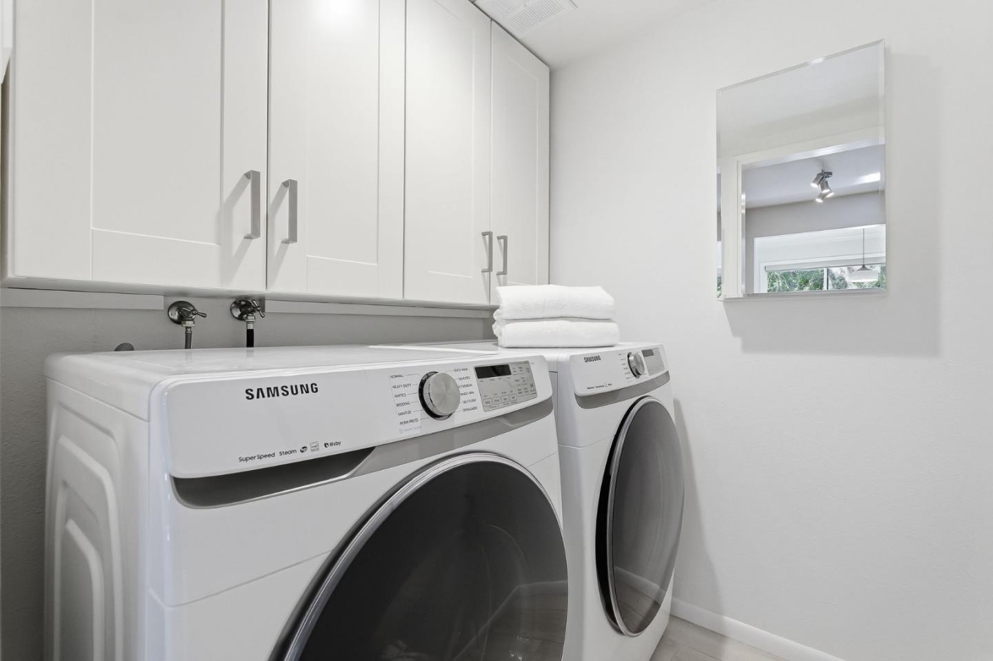 Detail Gallery Image 12 of 42 For 3335 La Mesa Dr #4,  San Carlos,  CA 94070 - 2 Beds | 2 Baths