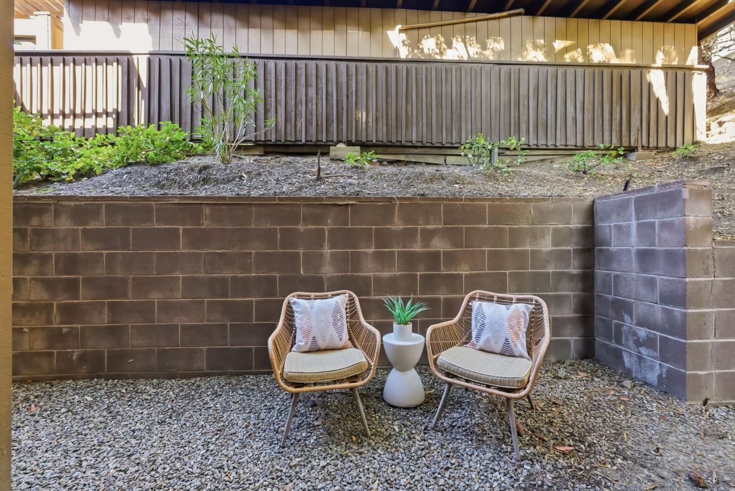 Detail Gallery Image 21 of 42 For 3335 La Mesa Dr #4,  San Carlos,  CA 94070 - 2 Beds | 2 Baths