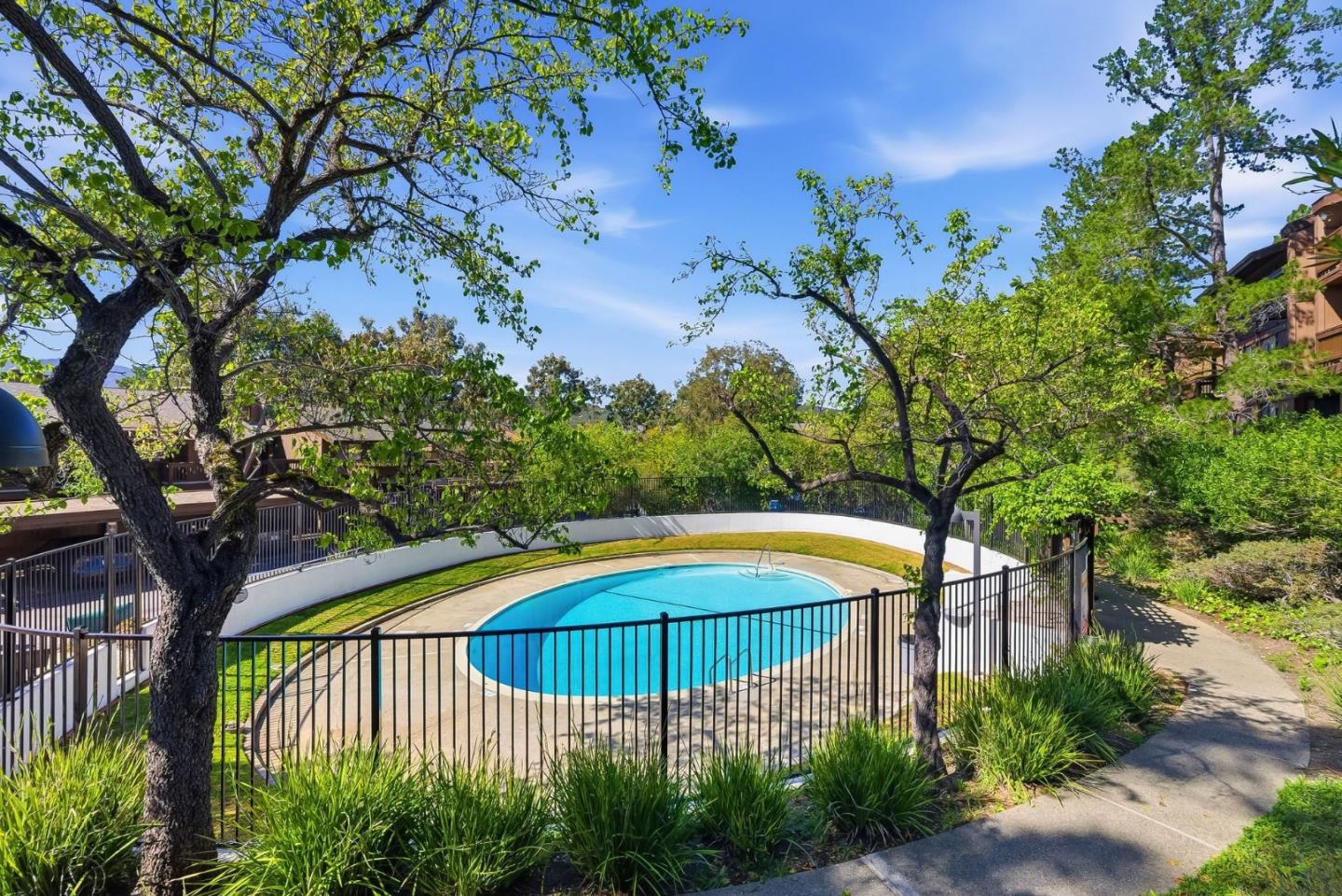 Detail Gallery Image 41 of 42 For 3335 La Mesa Dr #4,  San Carlos,  CA 94070 - 2 Beds | 2 Baths