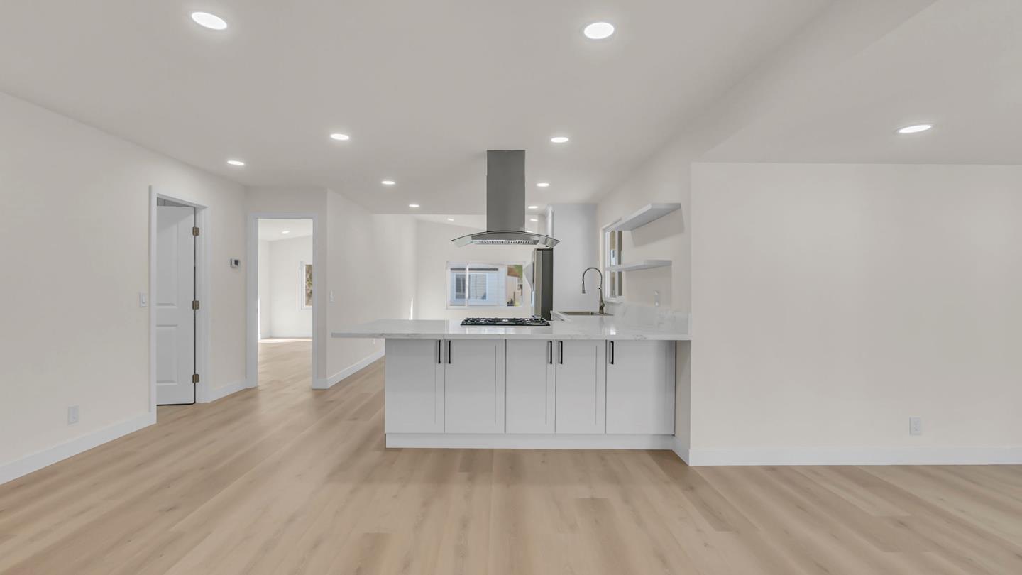 Detail Gallery Image 10 of 34 For 499 Millpond Dr #499,  San Jose,  CA 95125 - 3 Beds | 2 Baths