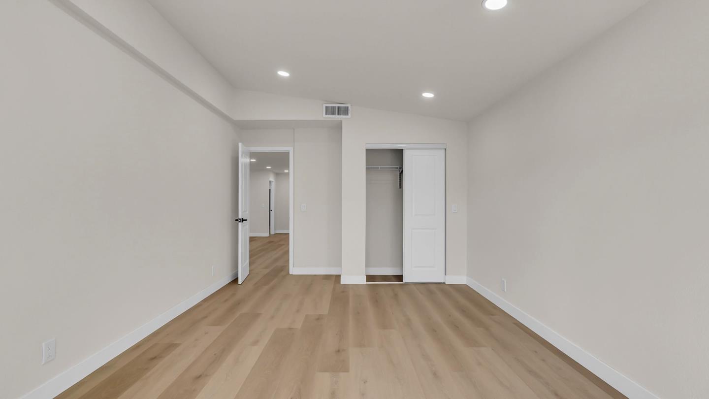 Detail Gallery Image 21 of 34 For 499 Millpond Dr #499,  San Jose,  CA 95125 - 3 Beds | 2 Baths