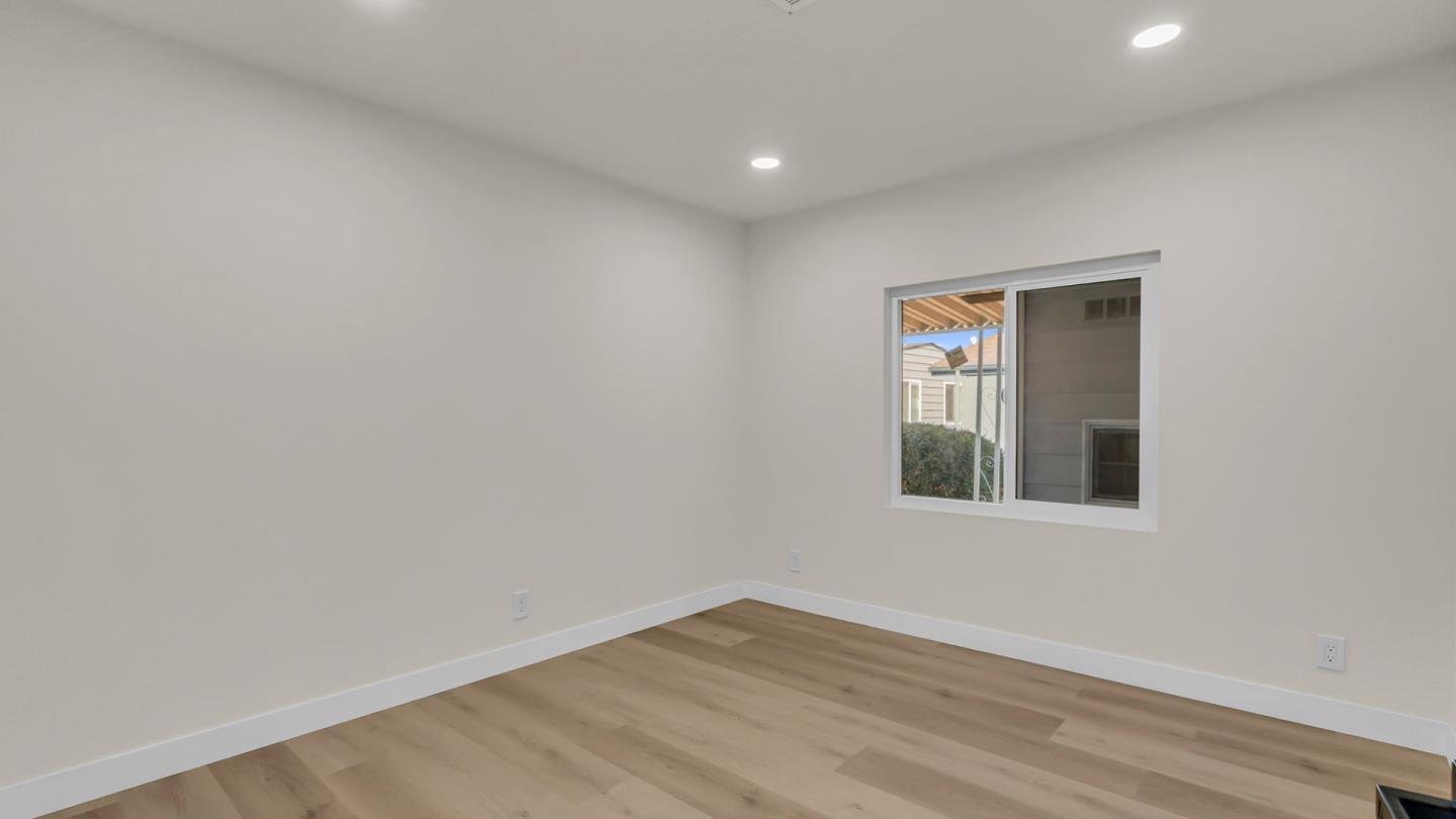 Detail Gallery Image 23 of 34 For 499 Millpond Dr #499,  San Jose,  CA 95125 - 3 Beds | 2 Baths