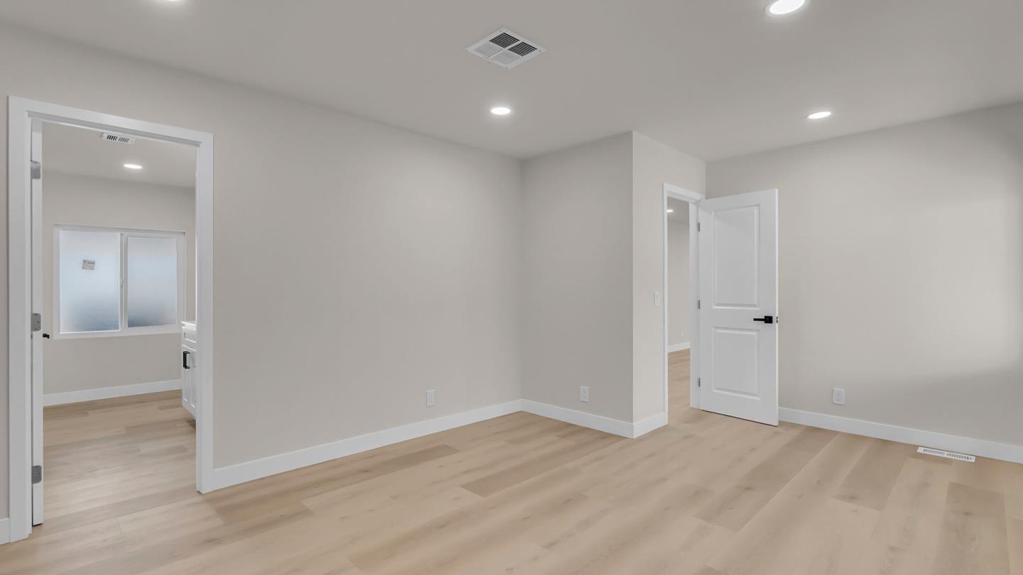 Detail Gallery Image 27 of 34 For 499 Millpond Dr #499,  San Jose,  CA 95125 - 3 Beds | 2 Baths