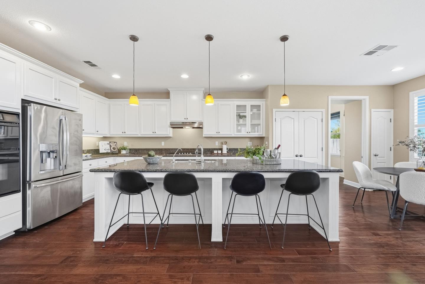 Detail Gallery Image 16 of 57 For 806 Mornington Ct, San Ramon,  CA 94582 - 4 Beds | 3/1 Baths