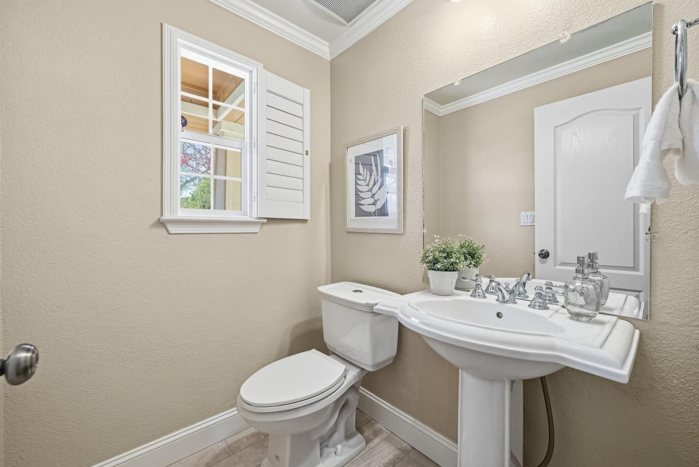 Detail Gallery Image 23 of 57 For 806 Mornington Ct, San Ramon,  CA 94582 - 4 Beds | 3/1 Baths