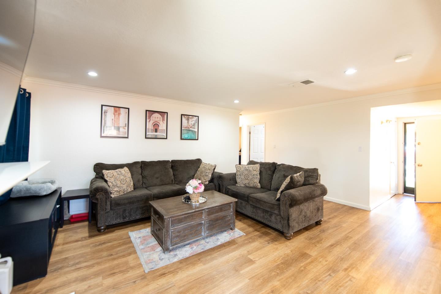 5798 Ribchester, San Jose, CA, 95123