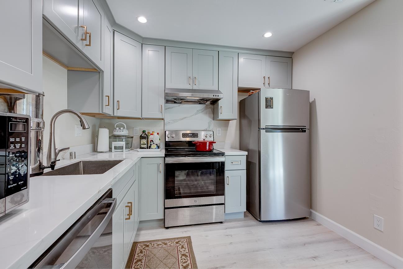 Detail Gallery Image 10 of 26 For 769-771 Alvarado Ave, Sunnyvale,  CA 94085 - – Beds | – Baths