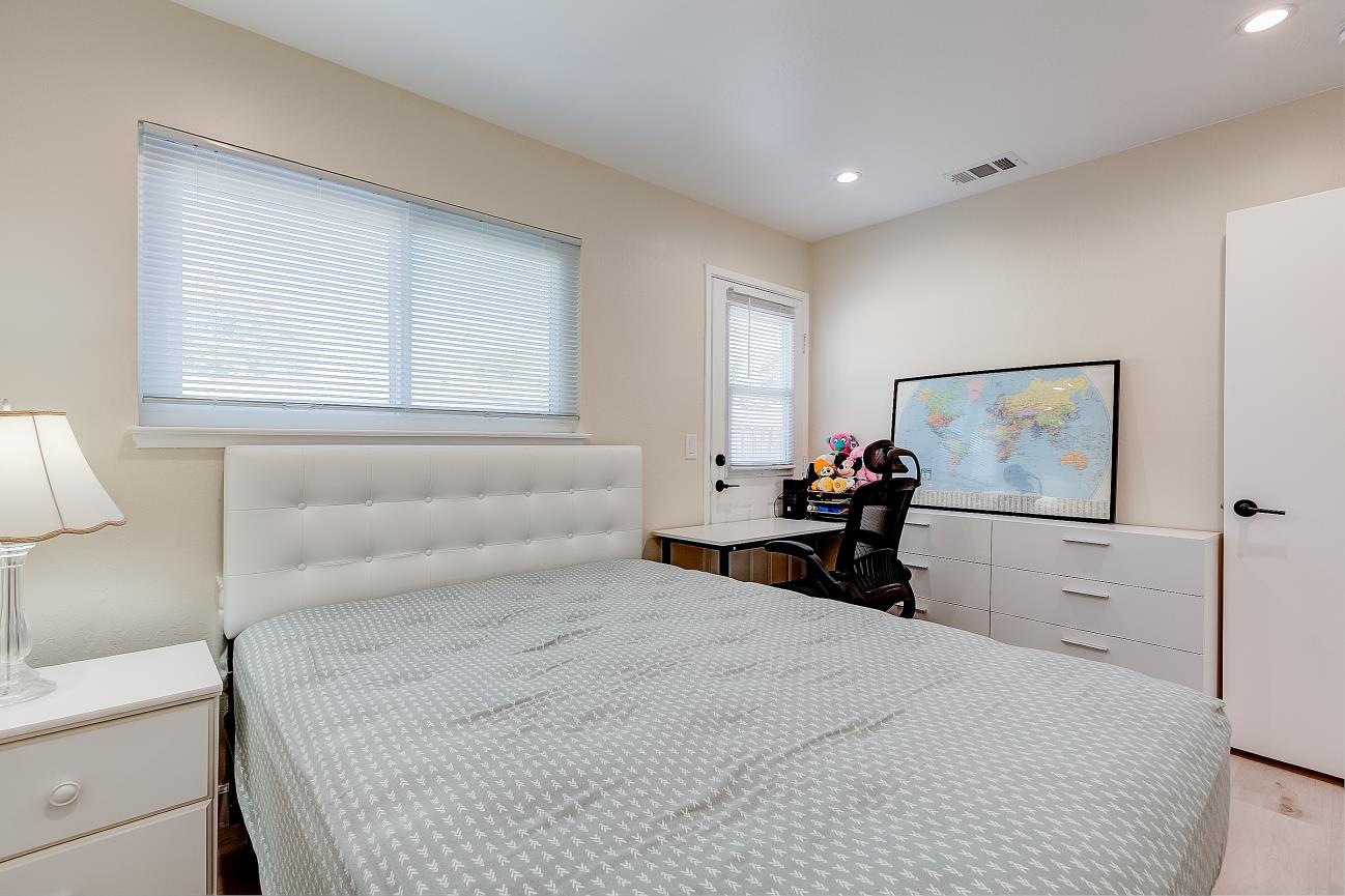 Detail Gallery Image 13 of 26 For 769-771 Alvarado Ave, Sunnyvale,  CA 94085 - – Beds | – Baths