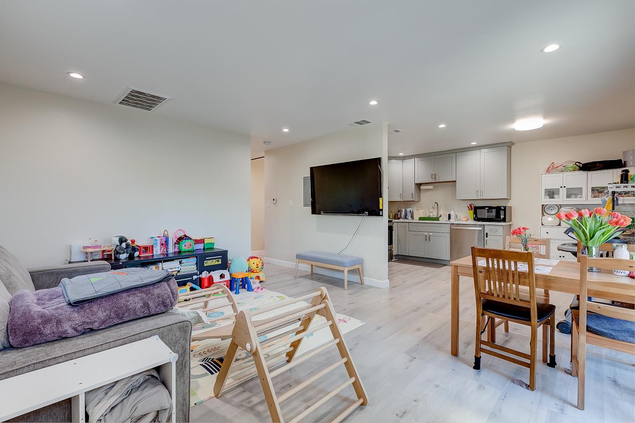 Detail Gallery Image 15 of 26 For 769-771 Alvarado Ave, Sunnyvale,  CA 94085 - – Beds | – Baths