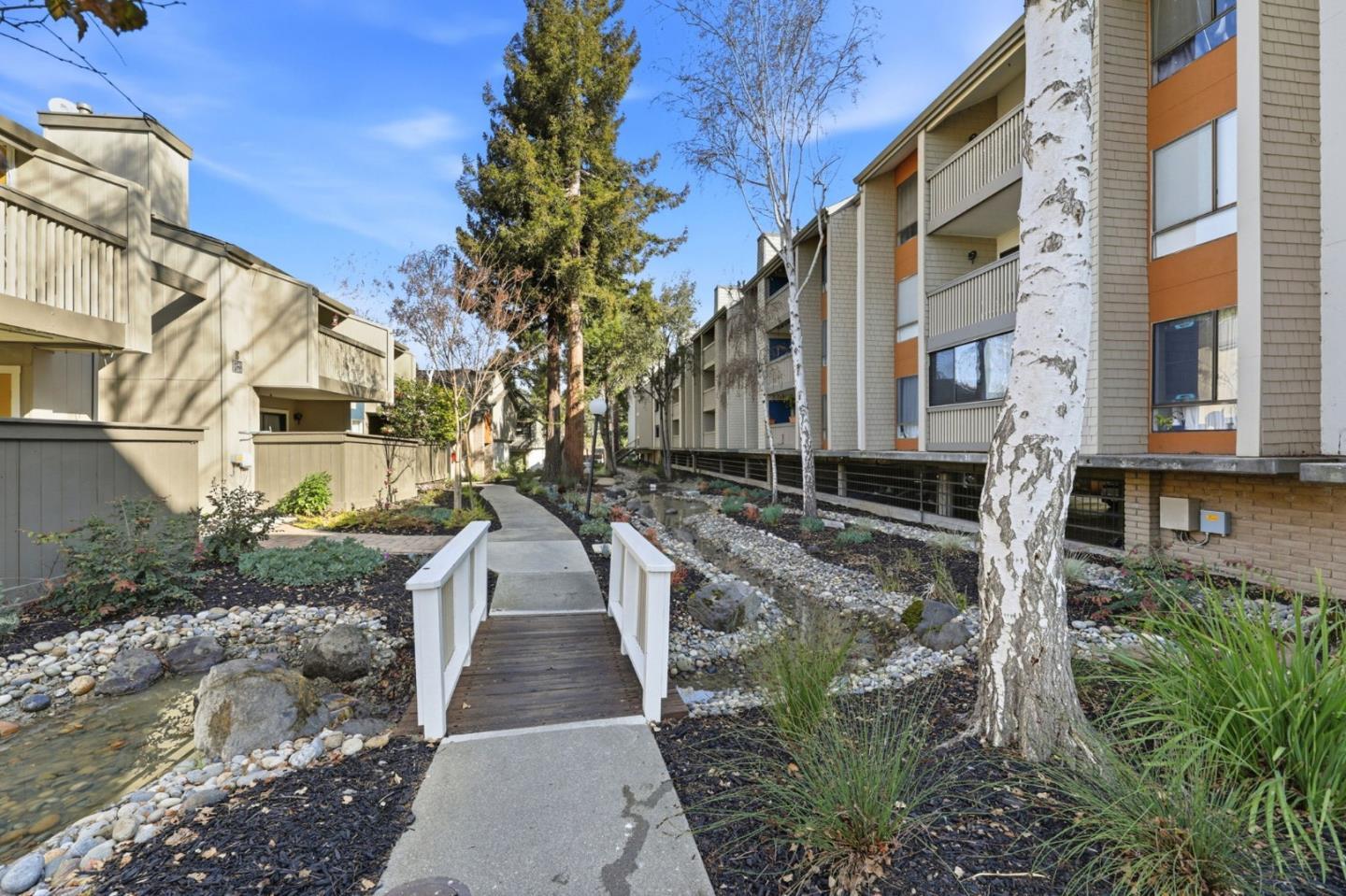 Detail Gallery Image 31 of 39 For 49 Showers Dr #A130,  Mountain View,  CA 94040 - 2 Beds | 2 Baths