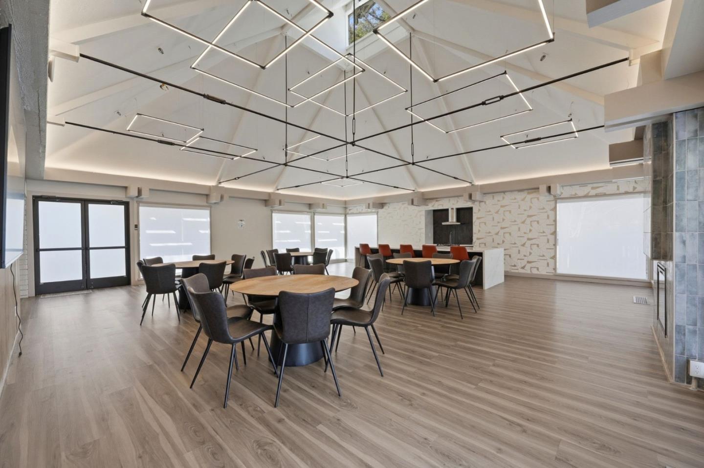 Detail Gallery Image 36 of 39 For 49 Showers Dr #A130,  Mountain View,  CA 94040 - 2 Beds | 2 Baths