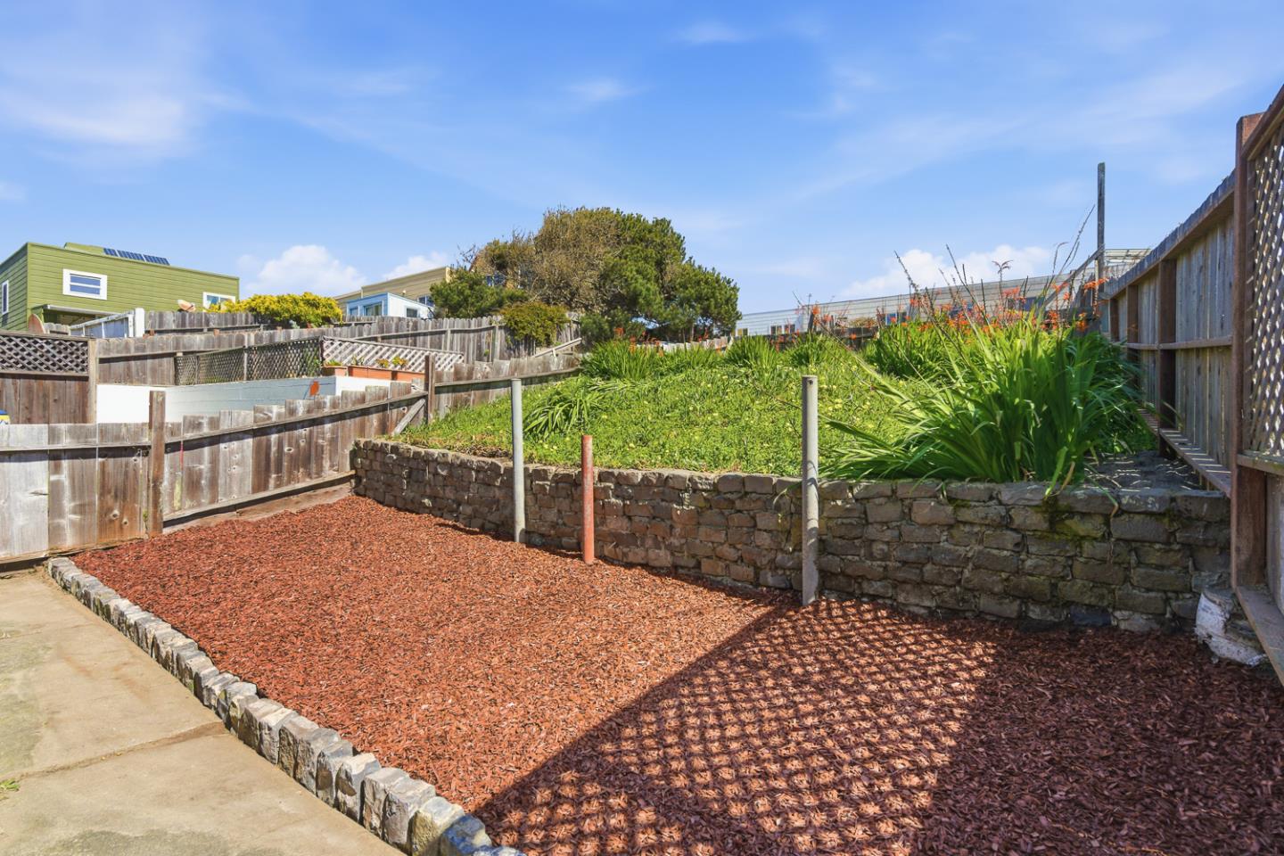 Detail Gallery Image 29 of 31 For 2126 43rd Ave, San Francisco,  CA 94116 - 2 Beds | 1 Baths