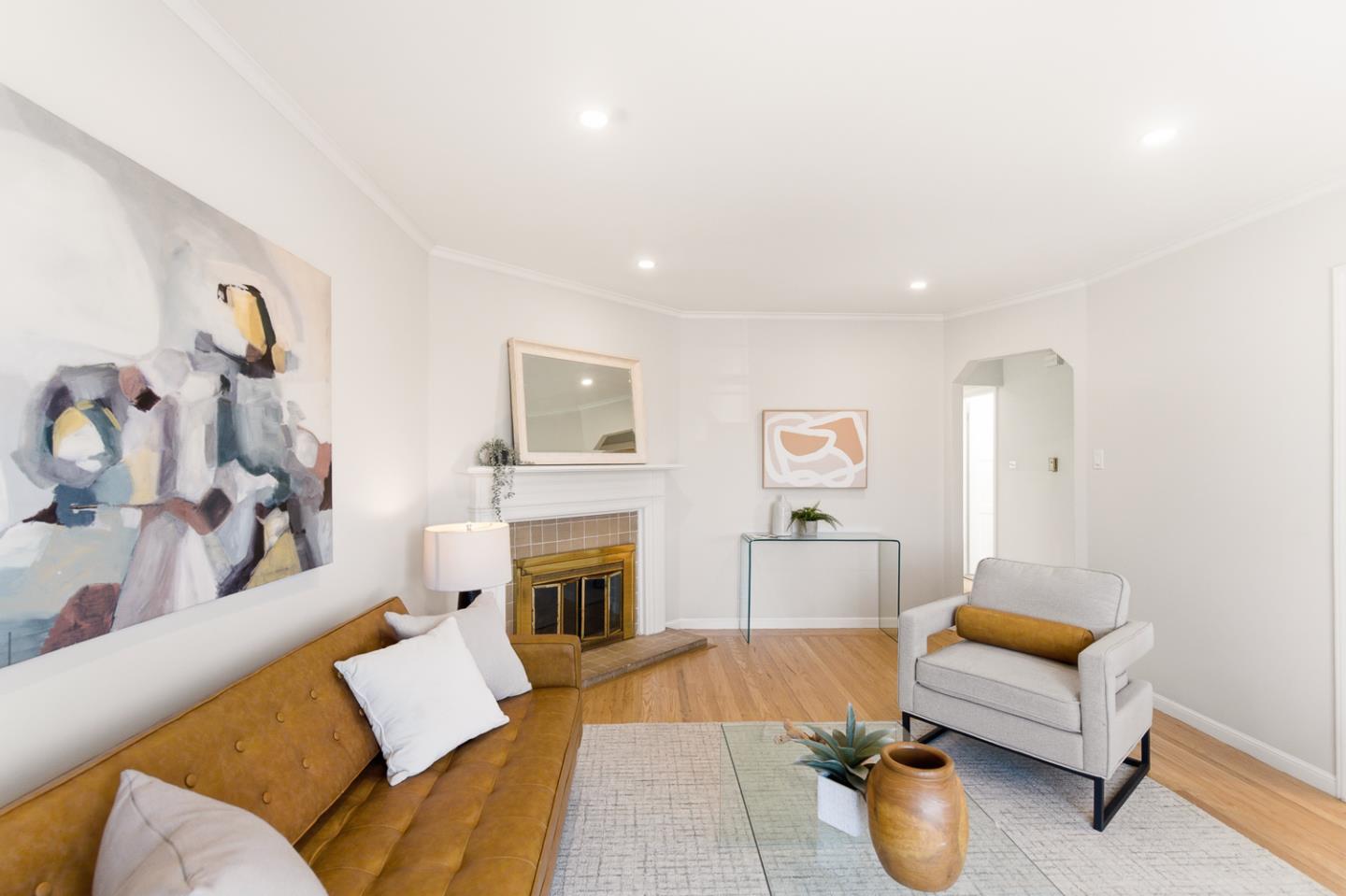 Detail Gallery Image 6 of 31 For 2126 43rd Ave, San Francisco,  CA 94116 - 2 Beds | 1 Baths