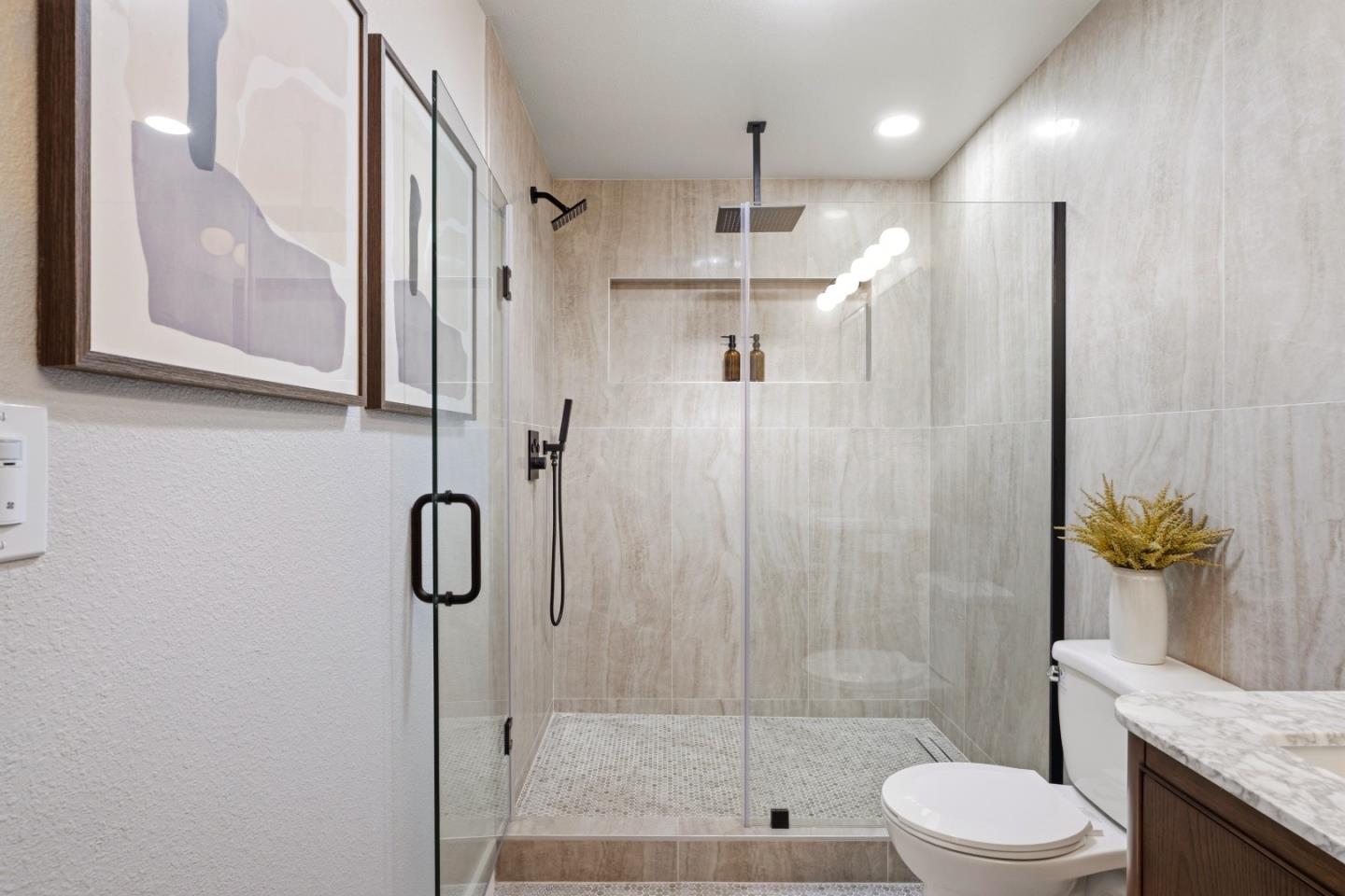 Detail Gallery Image 20 of 26 For 1910 Notre Dame Ave, Belmont,  CA 94002 - 3 Beds | 2 Baths