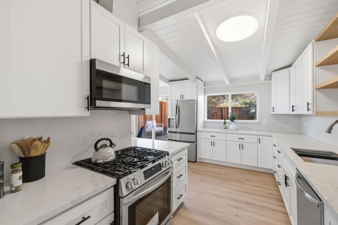 Detail Gallery Image 16 of 37 For 4475 S Millard Ave, Fremont,  CA 94538 - 3 Beds | 2 Baths