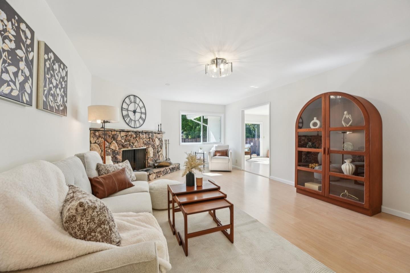 Detail Gallery Image 5 of 20 For 16870 Gallop Dr, Morgan Hill,  CA 95037 - 3 Beds | 2 Baths