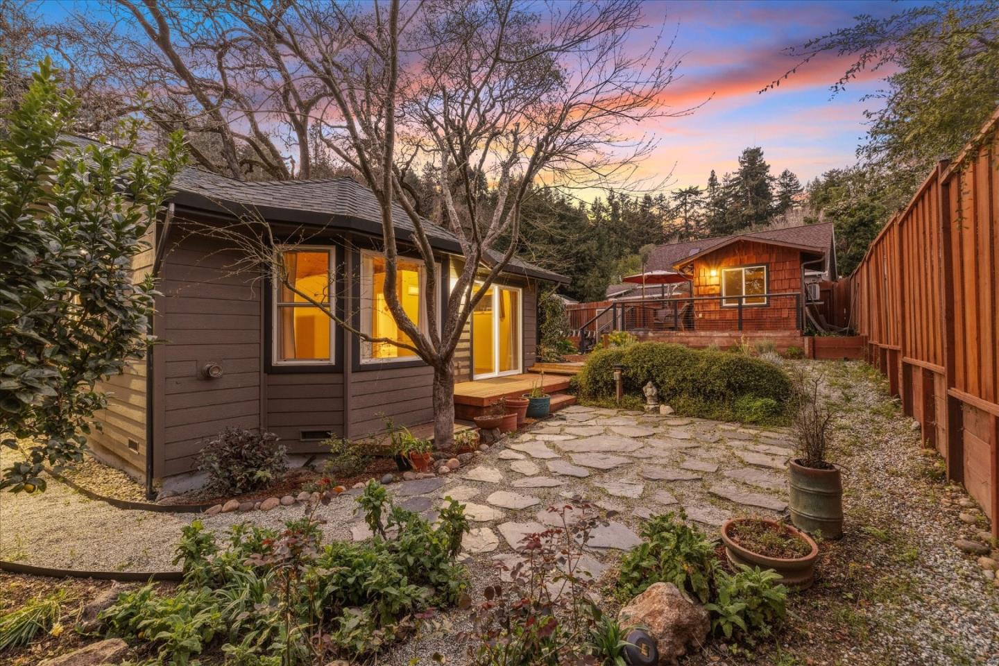 Detail Gallery Image 9 of 65 For 8220 Hermosa Ave, Ben Lomond,  CA 95005 - 3 Beds | 2 Baths