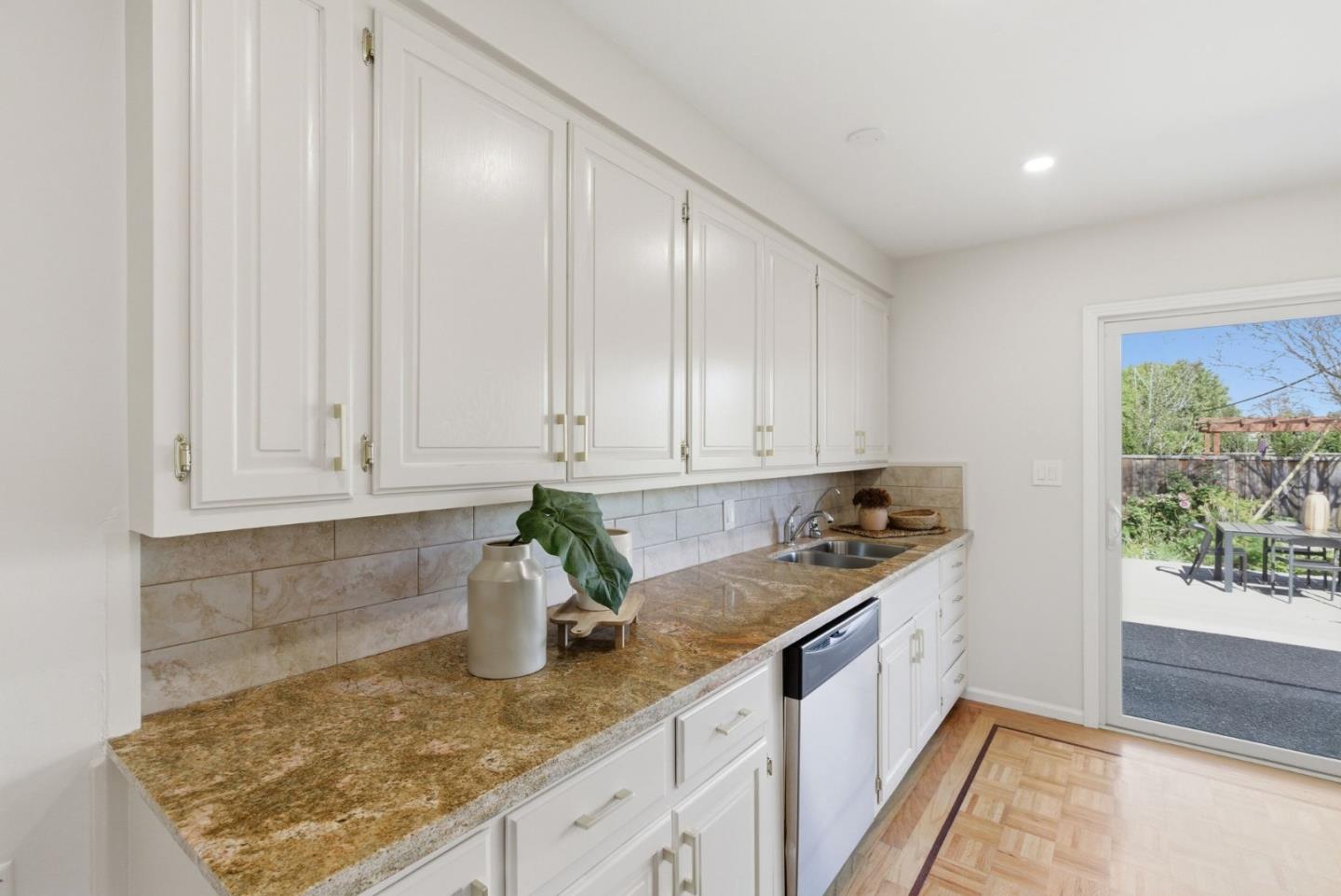 Detail Gallery Image 17 of 44 For 2711 Toledo Ave, Santa Clara,  CA 95051 - 3 Beds | 2 Baths