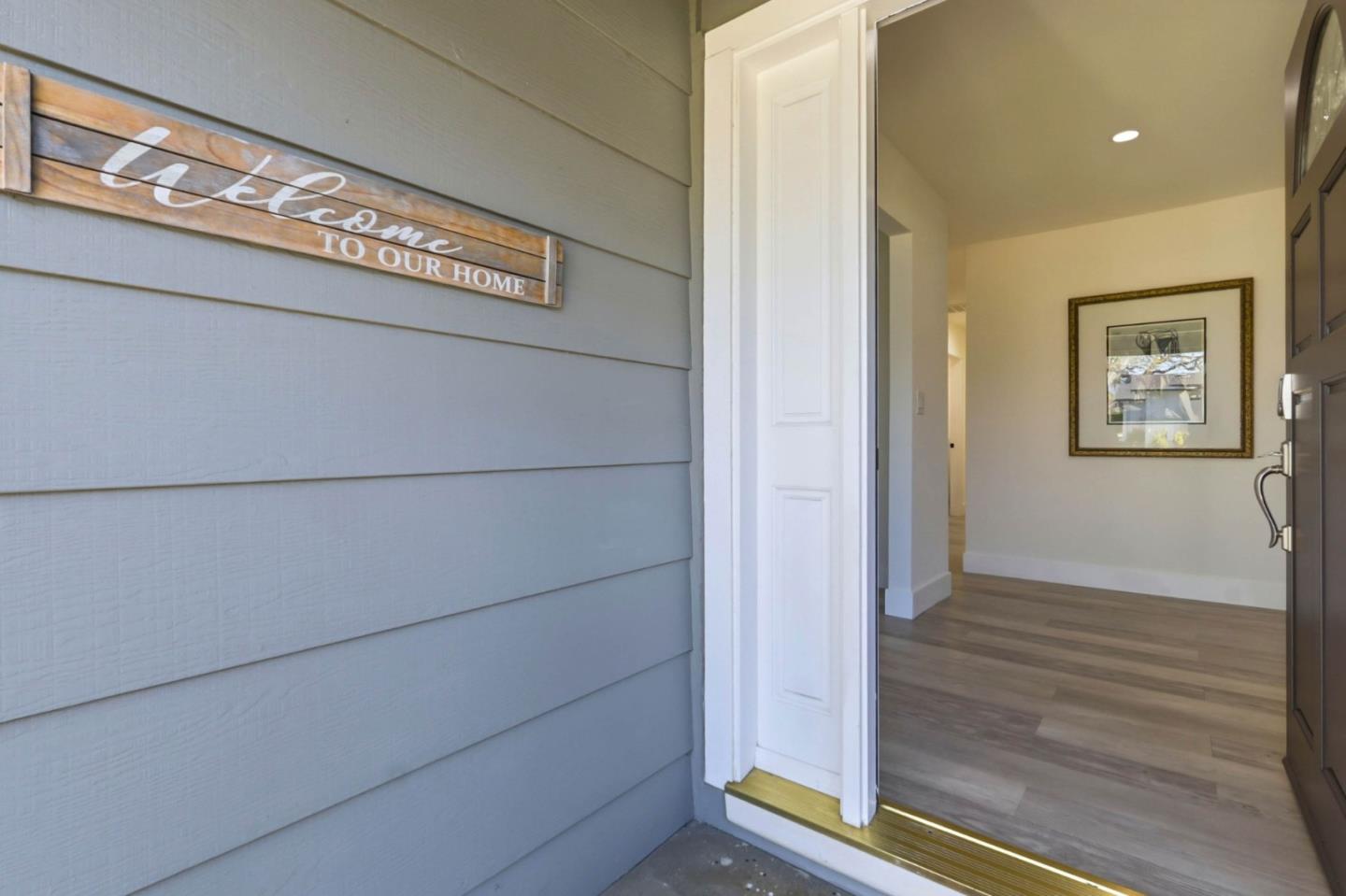 Detail Gallery Image 5 of 50 For 1122 Lynhurst Way, San Jose,  CA 95118 - 4 Beds | 2 Baths