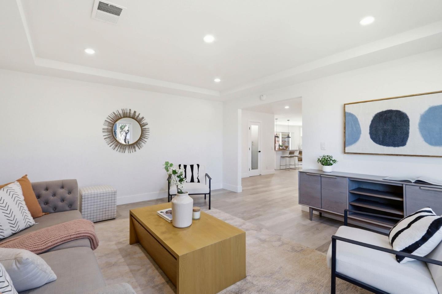 Detail Gallery Image 8 of 50 For 1122 Lynhurst Way, San Jose,  CA 95118 - 4 Beds | 2 Baths