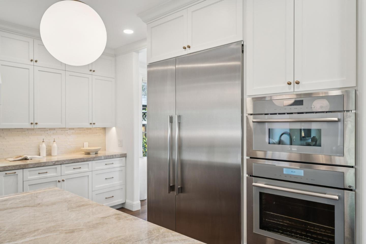 Detail Gallery Image 15 of 33 For 3011 Bryant St, Palo Alto,  CA 94306 - 4 Beds | 3/1 Baths