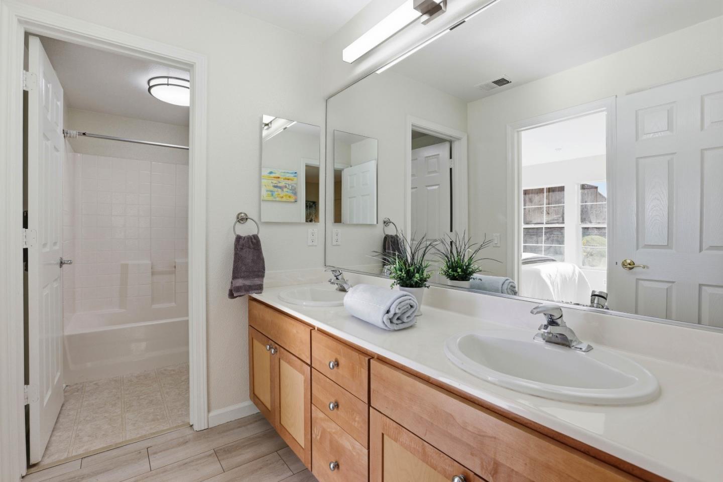 Detail Gallery Image 18 of 25 For 828 Steve Courter Way, Daly City,  CA 94014 - 3 Beds | 2/1 Baths