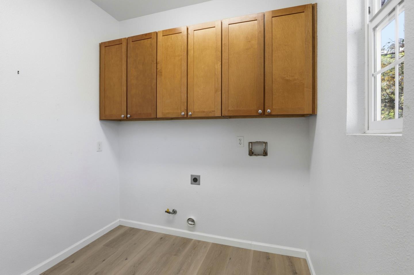 Detail Gallery Image 21 of 25 For 828 Steve Courter Way, Daly City,  CA 94014 - 3 Beds | 2/1 Baths