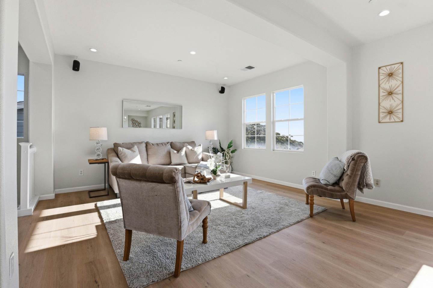 Detail Gallery Image 6 of 25 For 828 Steve Courter Way, Daly City,  CA 94014 - 3 Beds | 2/1 Baths