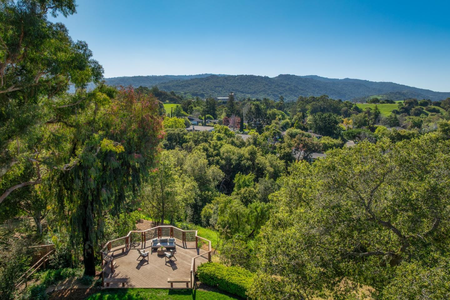 Detail Gallery Image 37 of 43 For 475 Fir Ln, Los Altos,  CA 94024 - 4 Beds | 4 Baths