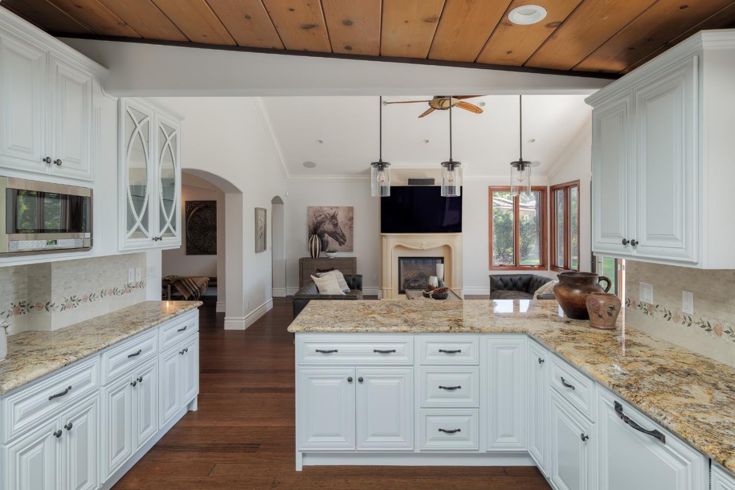 Detail Gallery Image 8 of 43 For 475 Fir Ln, Los Altos,  CA 94024 - 4 Beds | 4 Baths